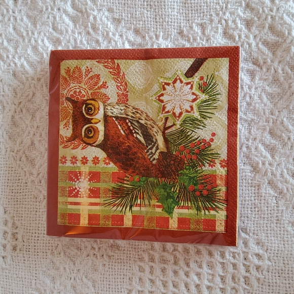 Winter Lodge it's a party gift set - Picture 3 of 6